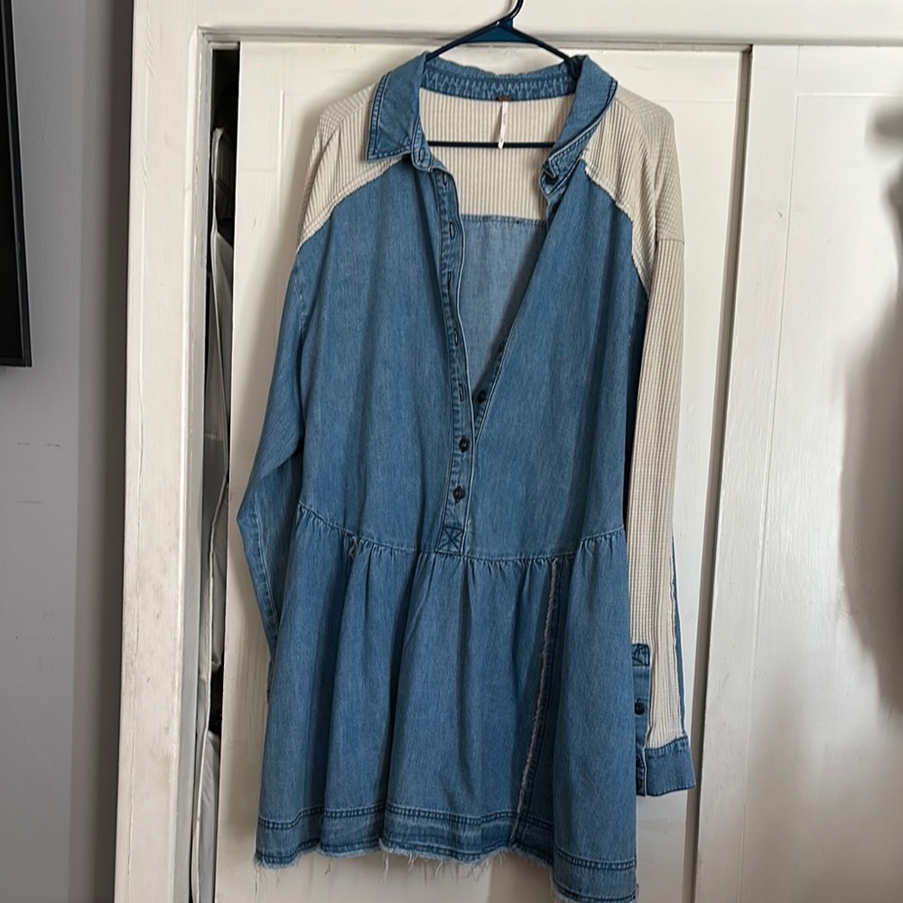 Chic Denim Dress with Cream Accents